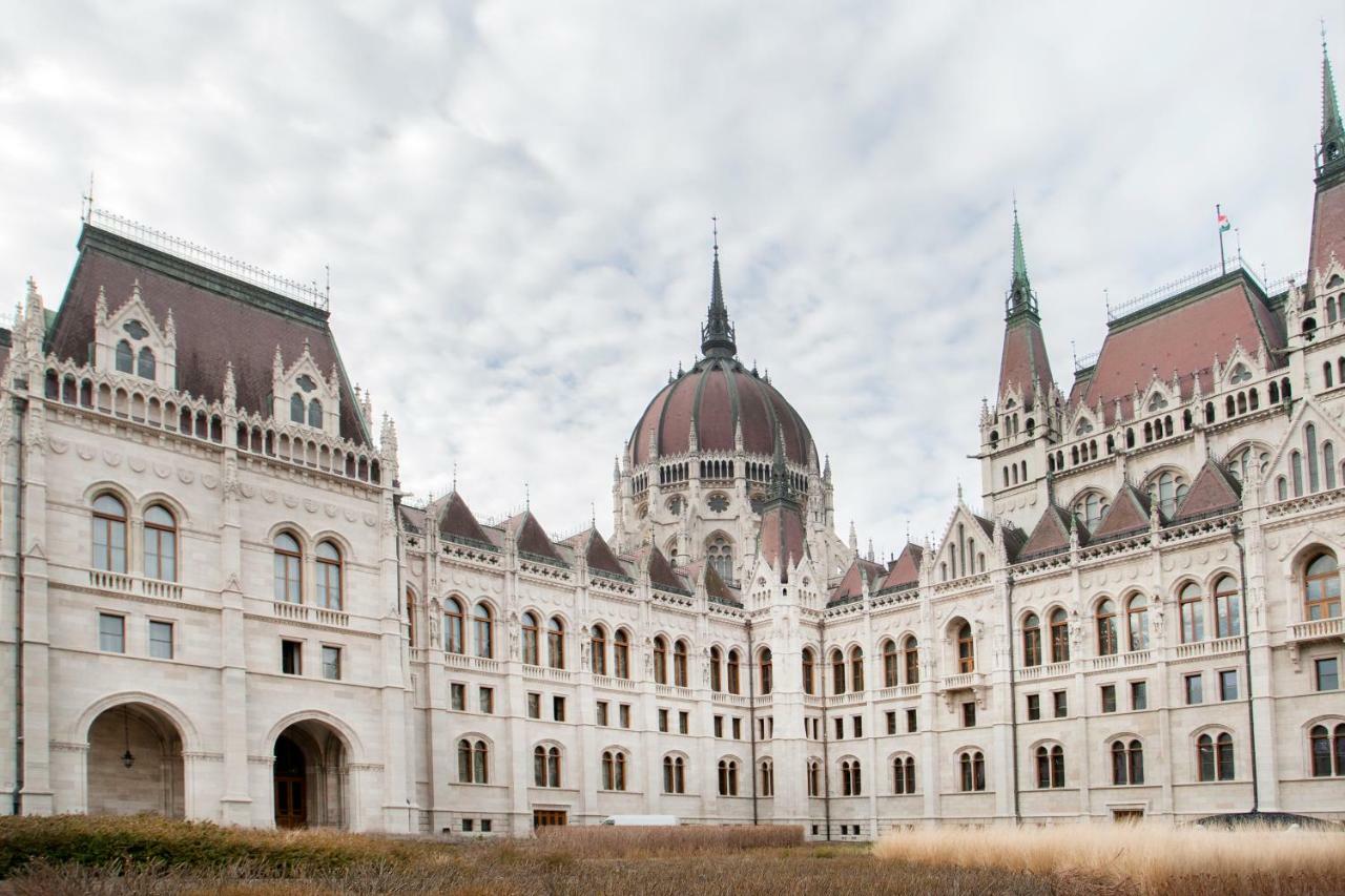 Atlanta Apartment Is In The Heart Of Budapest Eksteriør billede